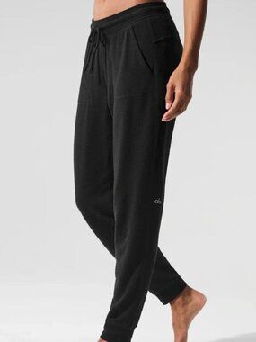 Alo Yoga Black Soho Sweatpant